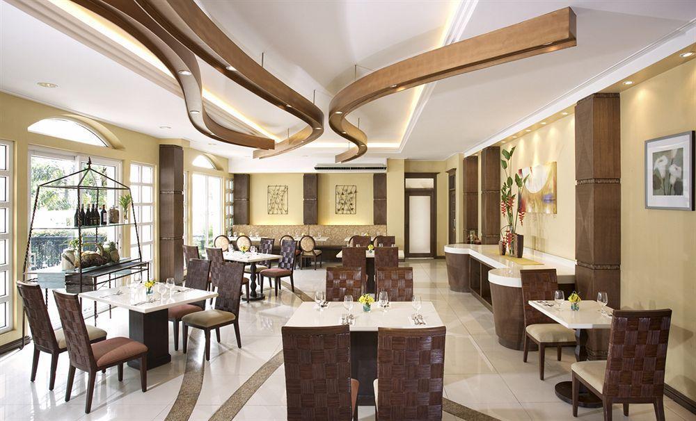 Hotel Venezia Legazpi Eksteriør billede