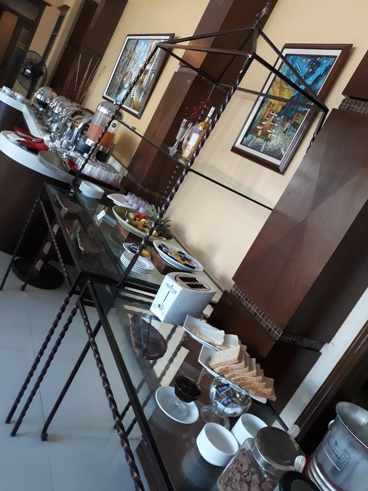 Hotel Venezia Legazpi Eksteriør billede